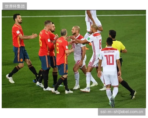 2026世界杯VAR将更精准捕捉犯规，阿劳霍等中卫在禁区内的防守动作需更谨慎。